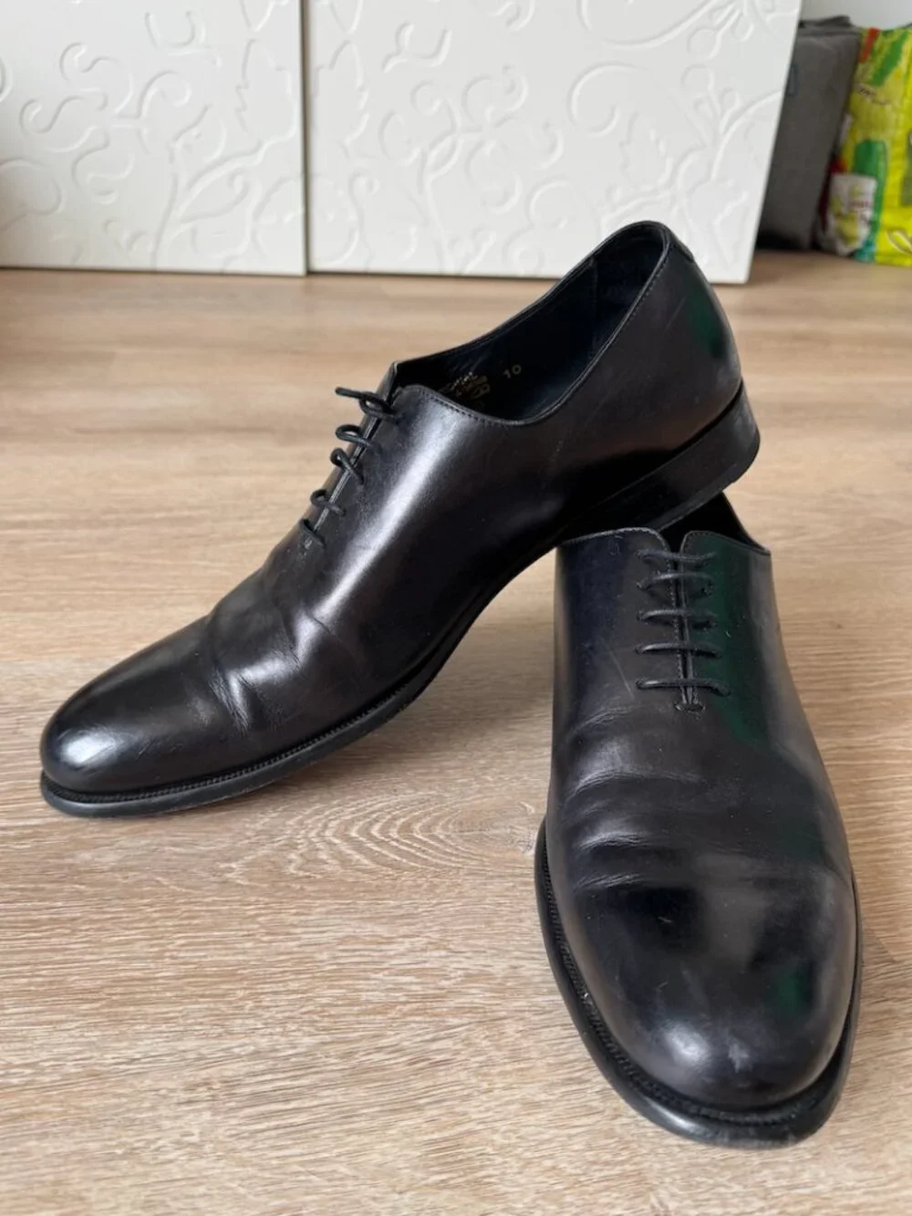 Paul Evans Black Leather Oxfords in Size 10